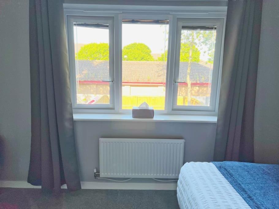 Вилла Comfy Modern 3Br Semi Detached 400Mb Wifi Free Double Parking Ньюкасл-апон-Тайн Экстерьер фото